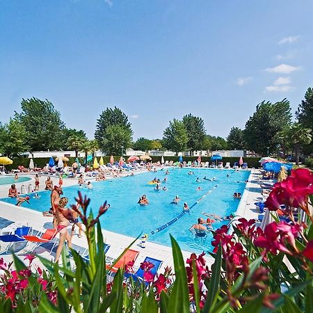 פסקיארה דל גארדה Happy Camp Mobile Homes In Butterfly Camping Village מראה חיצוני תמונה